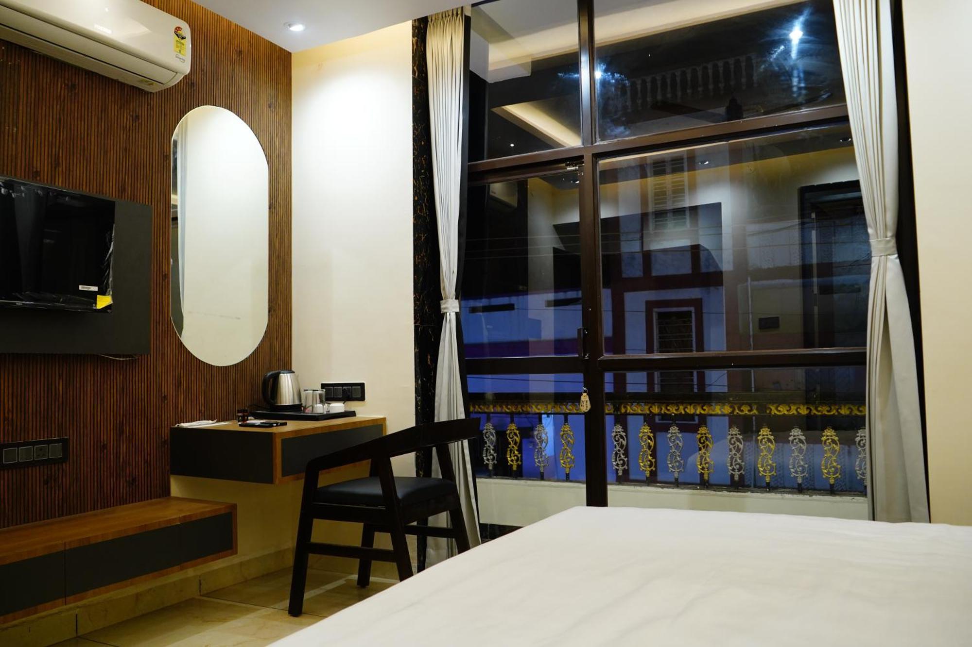 Hotel Shakuntla Palace - 400 Meters Away From Vishnu Pad Temple 7 Mins Walk ガヤー エクステリア 写真