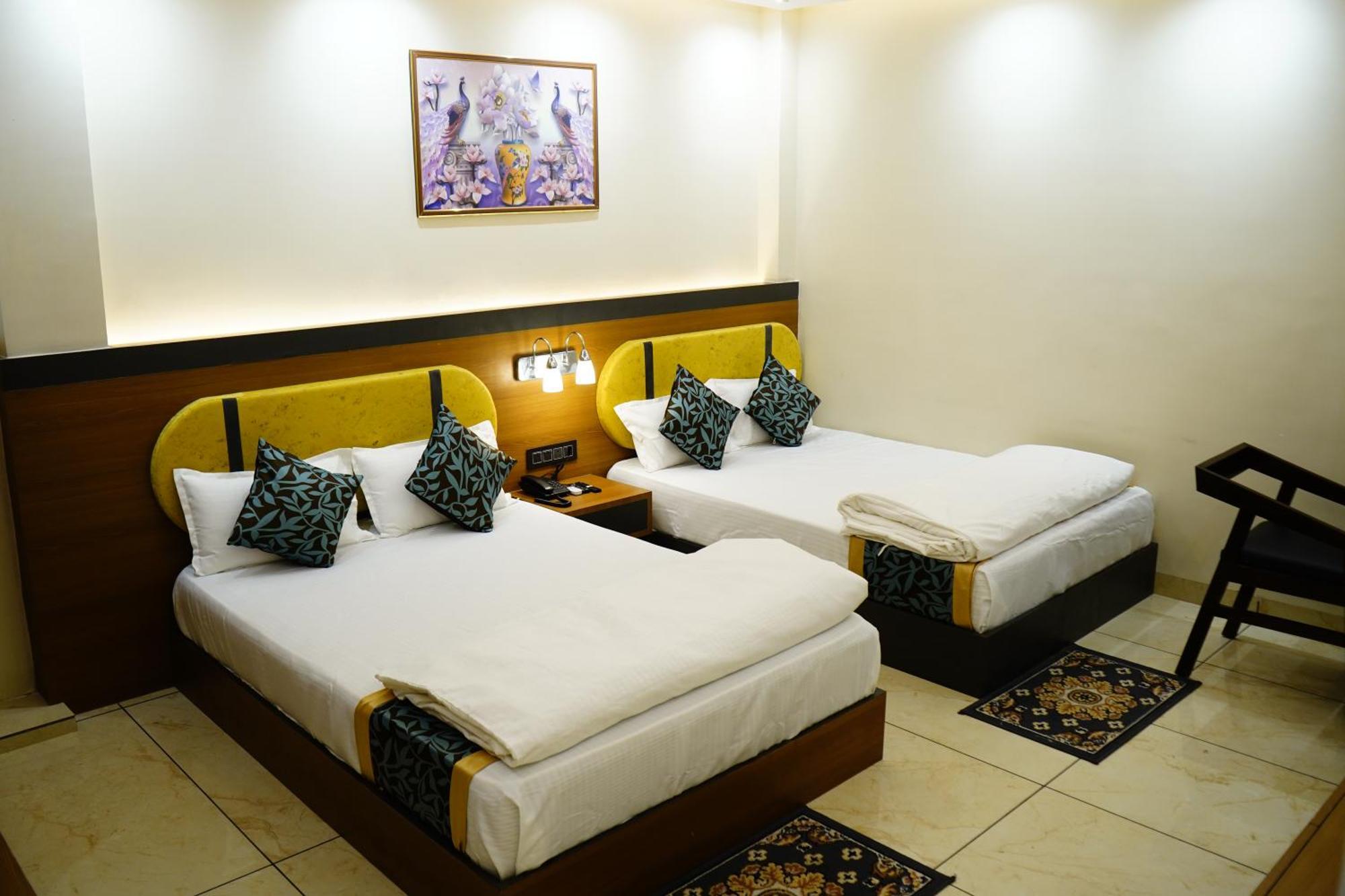 Hotel Shakuntla Palace - 400 Meters Away From Vishnu Pad Temple 7 Mins Walk ガヤー エクステリア 写真