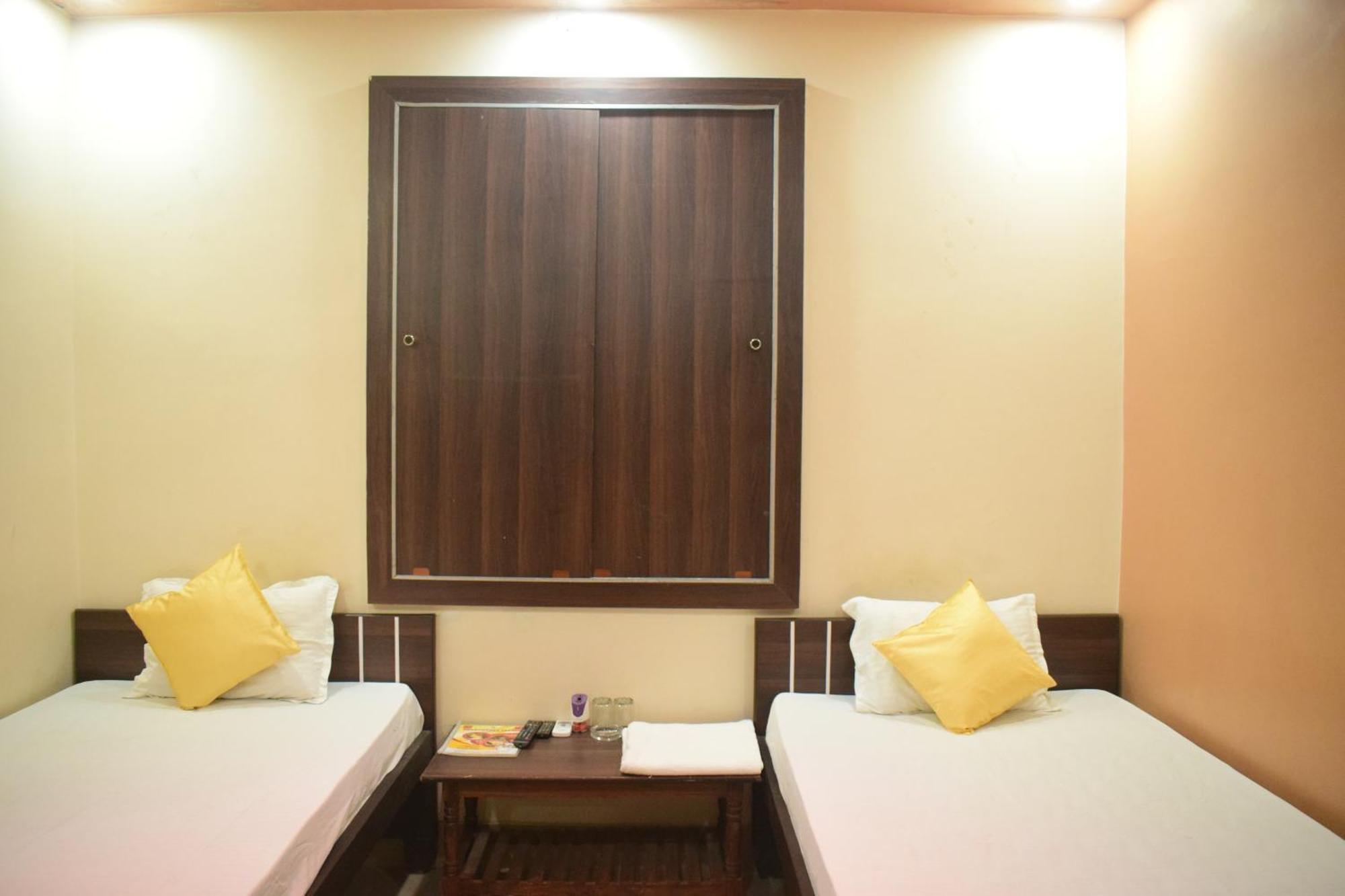 Hotel Shakuntla Palace - 400 Meters Away From Vishnu Pad Temple 7 Mins Walk ガヤー エクステリア 写真
